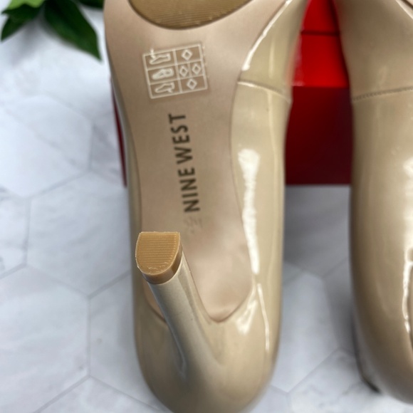 🥳Host Pick🥳 Nine West Mary Jane Nude Heels Size 9.5 - Picture 5 of 16